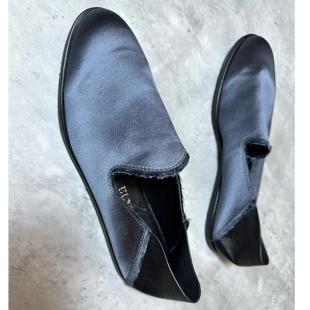RARE Pedro Garcia Yamir satin leather slipper flat loafers gunmetal‎ blue/black